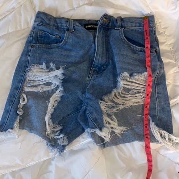High rise cut off Jean shorts - Picture 5 of 5